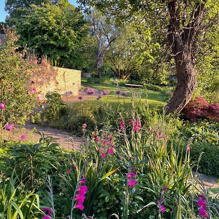 Masons Cottage, An Idyllic Retreat In An Area Of Outstanding Beauty, Close To Blenheim Palace, Oxford & The Cotswolds Stonesfield Luaran gambar